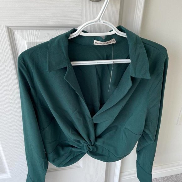Abercrombie & Fitch Women's Green Blouse - Picture 4 of 4